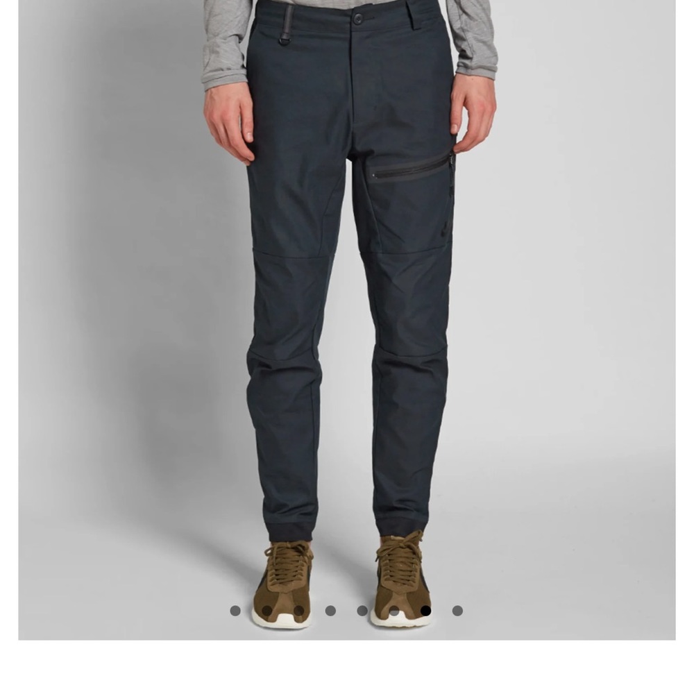 Nike tech pant the one